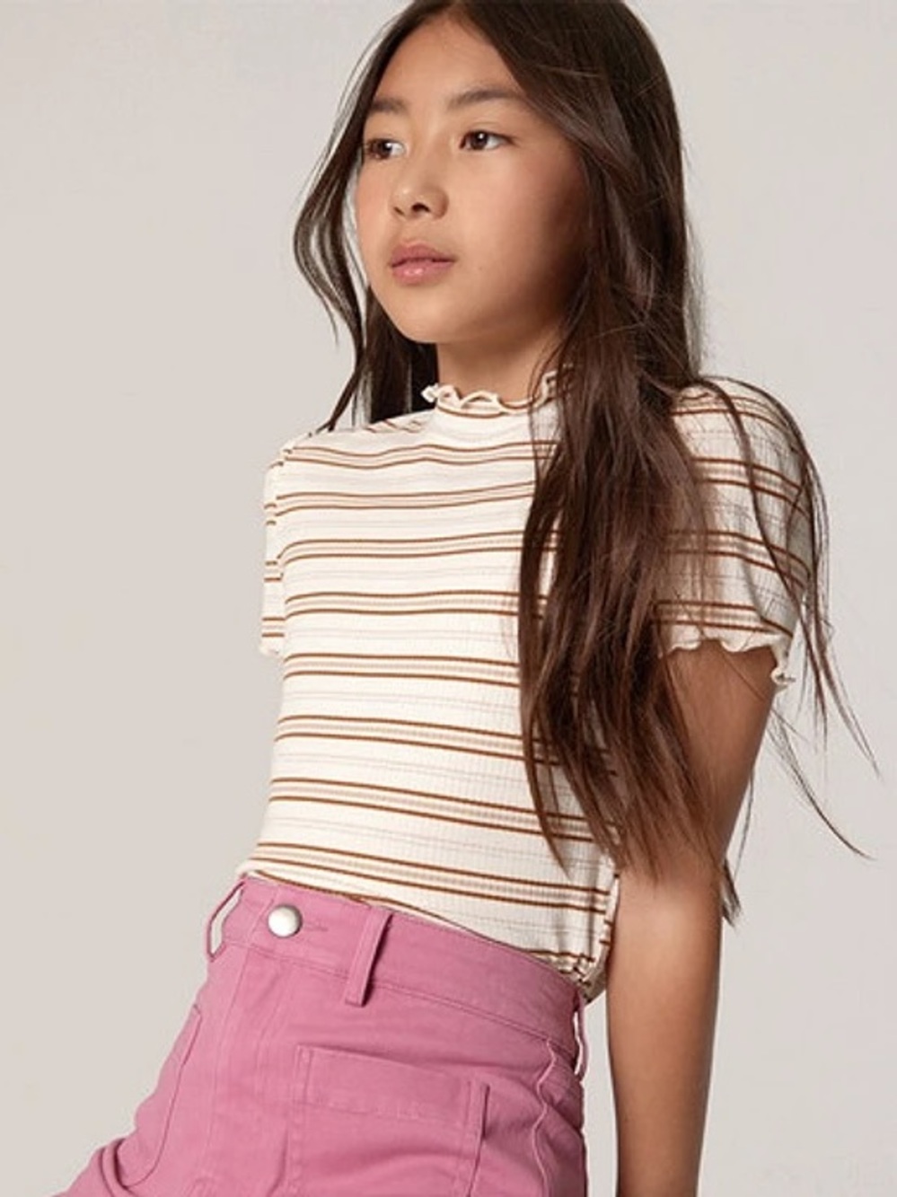 Franki by Francesca’s Everly Lettuce Edge Rib Knit Mock-Neck T-Shirt